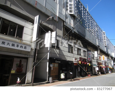 在神田站東口的警衛下 83277067