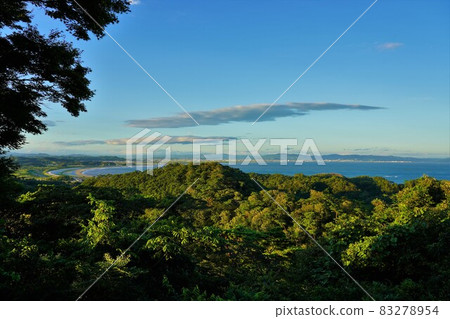 大高森山頂的海岸線 大高森山頂的海岸線 83278954