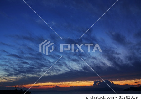 Strait evening view / autumn Strait evening view / autumn 83282319