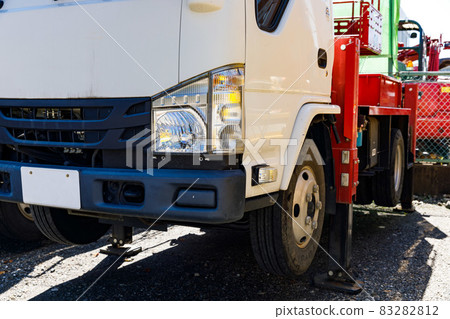 工程車輛、高空作業平台、千斤頂 83282812