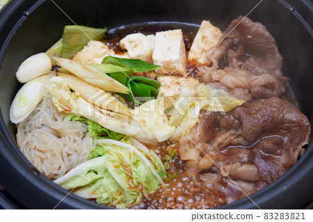 Sukiyaki at home 83283821