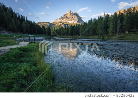 Lago Antorno Lake,Tre Cime di Lavaredo mountain in background, Dolomites, Italy 83286422
