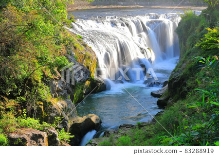[Kumamoto Prefecture] Nabekama Waterfall in fine weather 83288919