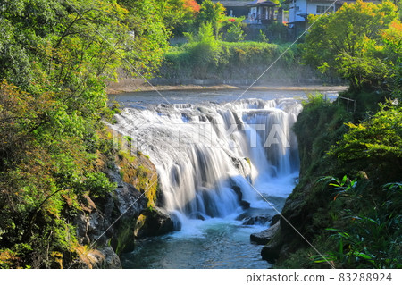 [Kumamoto Prefecture] Nabekama Waterfall in fine weather 83288924