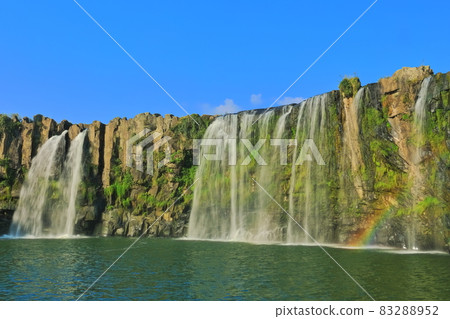 [Oita Prefecture] Harajiri Falls and Rainbow 83288952