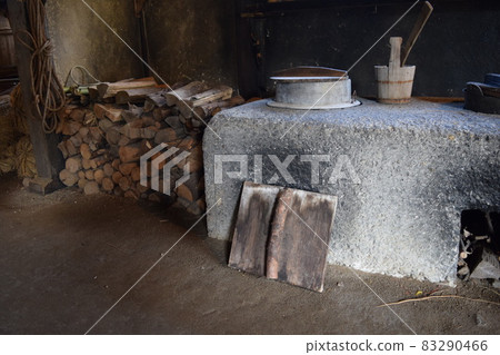 Kamado old-fashioned kitchen 83290466