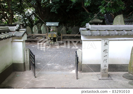 Heike Ichimon's Tomb in Shimonoseki 83291010