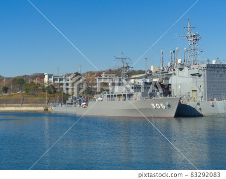 海上自衛隊橫須賀基地清掃艦平戶等 83292083