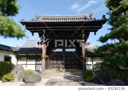 Yoboji Temple Front Gate Sakyo Ward, Kyoto City Yoboji Temple Front Gate Sakyo Ward, Kyoto City 83292136