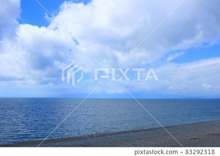 The sea of Suruga Bay in autumn 83292318