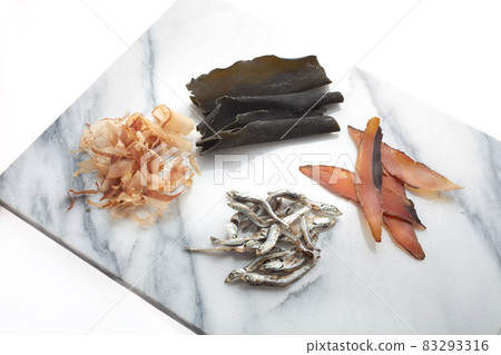 各種高湯、海帶、鰹魚乾、攝影棚 各種高湯、海帶、鰹魚乾、攝影棚 83293316