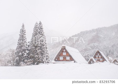 Shirakawago (winter) 83293706