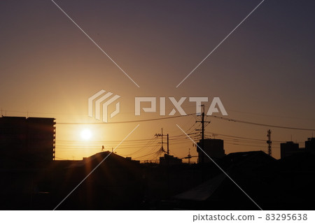 陽光明媚的早晨 83295638