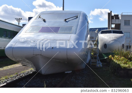 停在車廠的STAR21和961 83296063