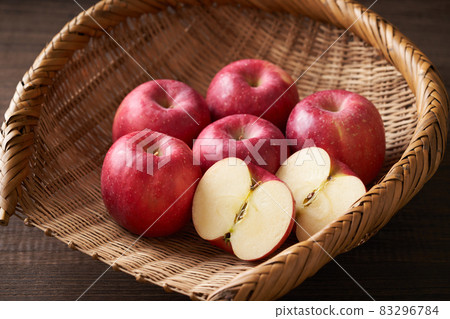 Apple early Fuji 83296784