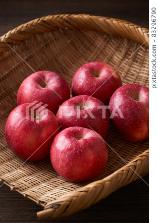 Apple early Fuji 83296790