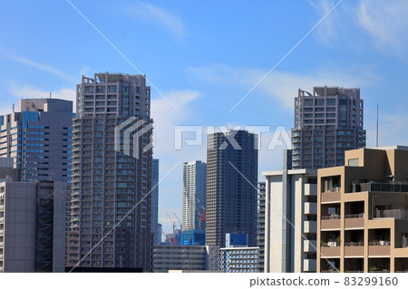 Image of buildings in Tokyo Image of buildings in Tokyo 83299160
