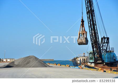 礫石運輸 83299338