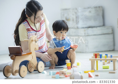 Childcare image 83301330