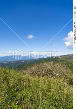 Mt. Fuji seen from Jukkokutoge (clouds) 83301858