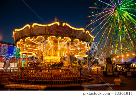 Illuminated night amusement park Illuminated night amusement park 83301915