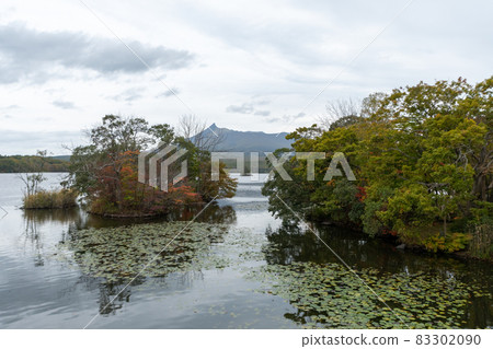 Cloudy day_Lake_Cloudy shooting_Gray_Gray Cloudy day_Lake_Cloudy shooting_Gray_Gray 83302090
