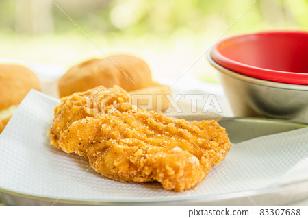 炸雞 炸雞 83307688