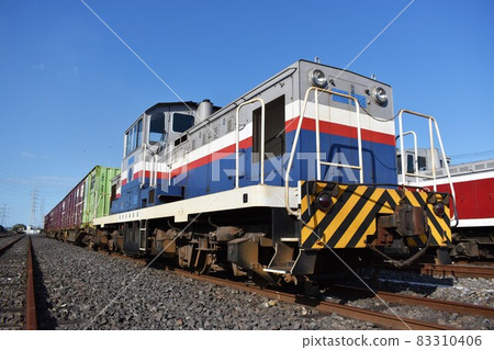 Kashima Rinkai Railway KDR64 type diesel locomotive that stops at Kamisu Kashima Rinkai Railway KDR64 type diesel locomotive that stops at Kamisu 83310406