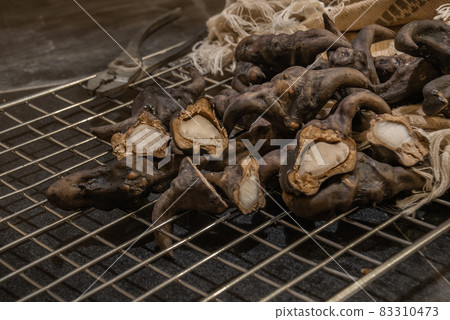 Water caltrop, Water Chestnut, Trapa natans 83310473