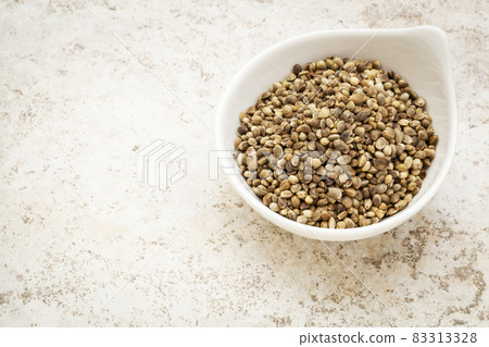 dry hemp seeds dry hemp seeds 83313328