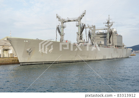 海上自衛隊十和田型補給艦“濱名”24 83313912