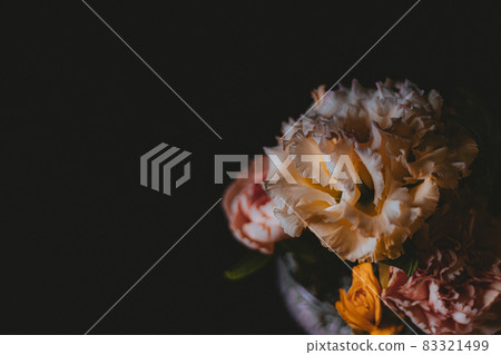 Flower arrangement_pastel color_27 83321499