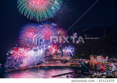 (靜岡縣)熱海100萬美元夜景和海上煙花匯演重新舉行 (靜岡縣)熱海100萬美元夜景和海上煙花匯演重新舉行 83322979