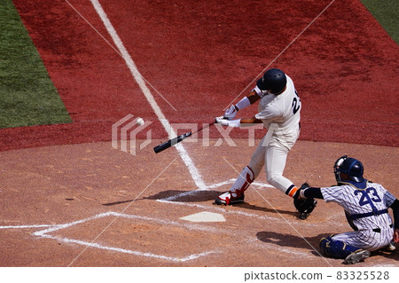 Left batter 83325528