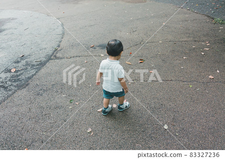younger, baby boy, boy 83327236