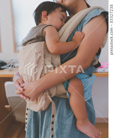 younger, person, baby 83327238