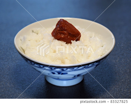 米飯醃李子 83327825