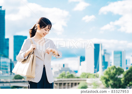 Business woman 83327953