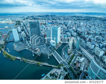 Yokohama landscape bird's-eye view 83329177