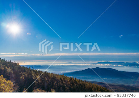 (Shizuoka Prefecture) Mt. Fuji Fujinomiyaguchi 5th Station: View toward Izu from the Hoei Promenade with beautiful autumn colors (Shizuoka Prefecture) Mt. Fuji Fujinomiyaguchi 5th Station: View toward Izu from the Hoei Promenade with beautiful autumn colors 83337746