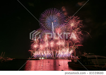 Shizuoka Atami Fireworks Festival 83339680