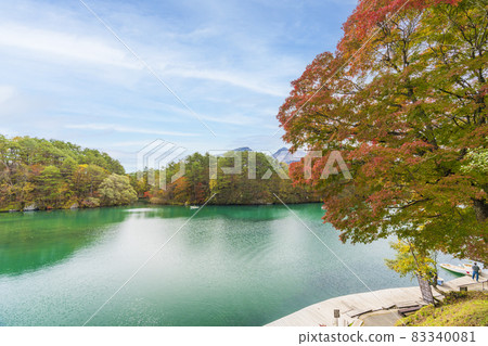 Scenery of Bishamonnuma (Goshikinuma) during the autumn colors, Kitashiobara Village, Fukushima Prefecture Scenery of Bishamonnuma (Goshikinuma) during the autumn colors, Kitashiobara Village, Fukushima Prefecture 83340081