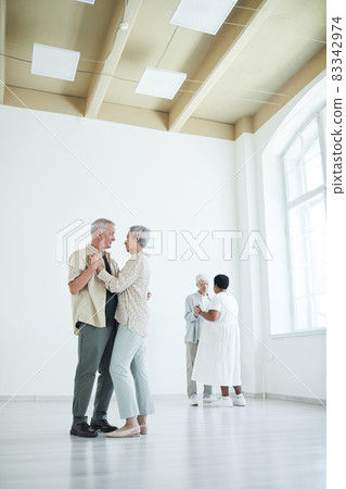 People dancing in dance studio People dancing in dance studio 83342974