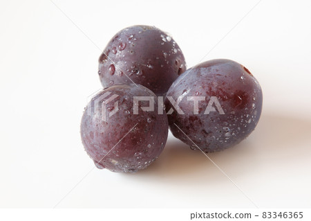 Pione (grape) on a white background 83346365