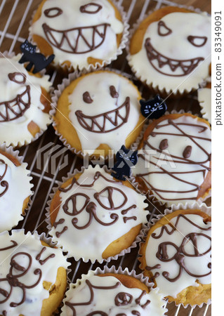 Pumpkin muffins for Halloween - homemade treats 83349091