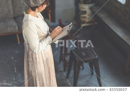 做檢查的女人 83350037