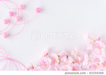 Frame of cherry blossoms, crepe balls and mizuhiki Frame of cherry blossoms, crepe balls and mizuhiki 83350309