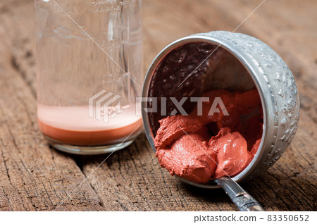 red lime paste red lime paste 83350652