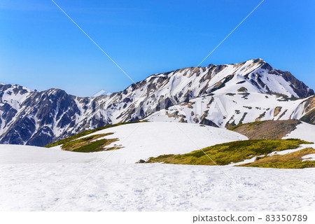 Tateyama mountain range 83350789
