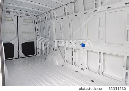 Empty Long Van Empty Long Van 83351280